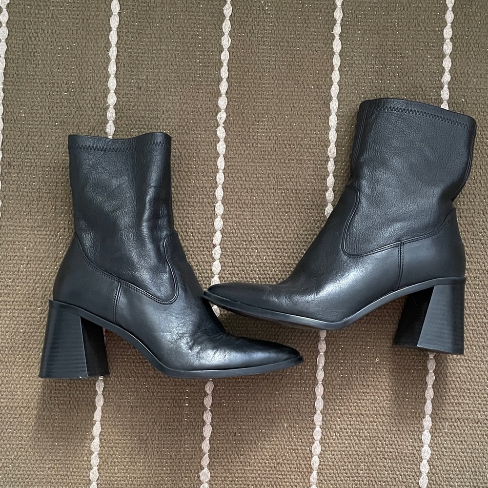 Zara 100% Leather Ankle Boots